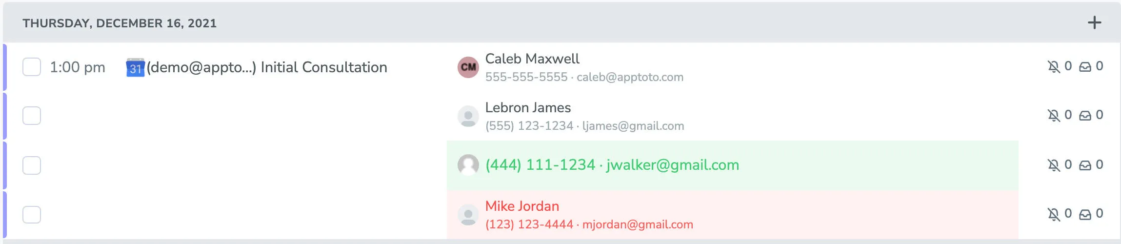The agenda view displays the confirmation status of a participant in different colors.